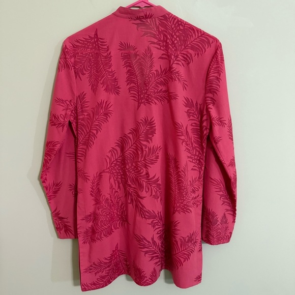 Tommy Bahama Pink lightweight shirt with sheer leaves - Picture 9 of 13